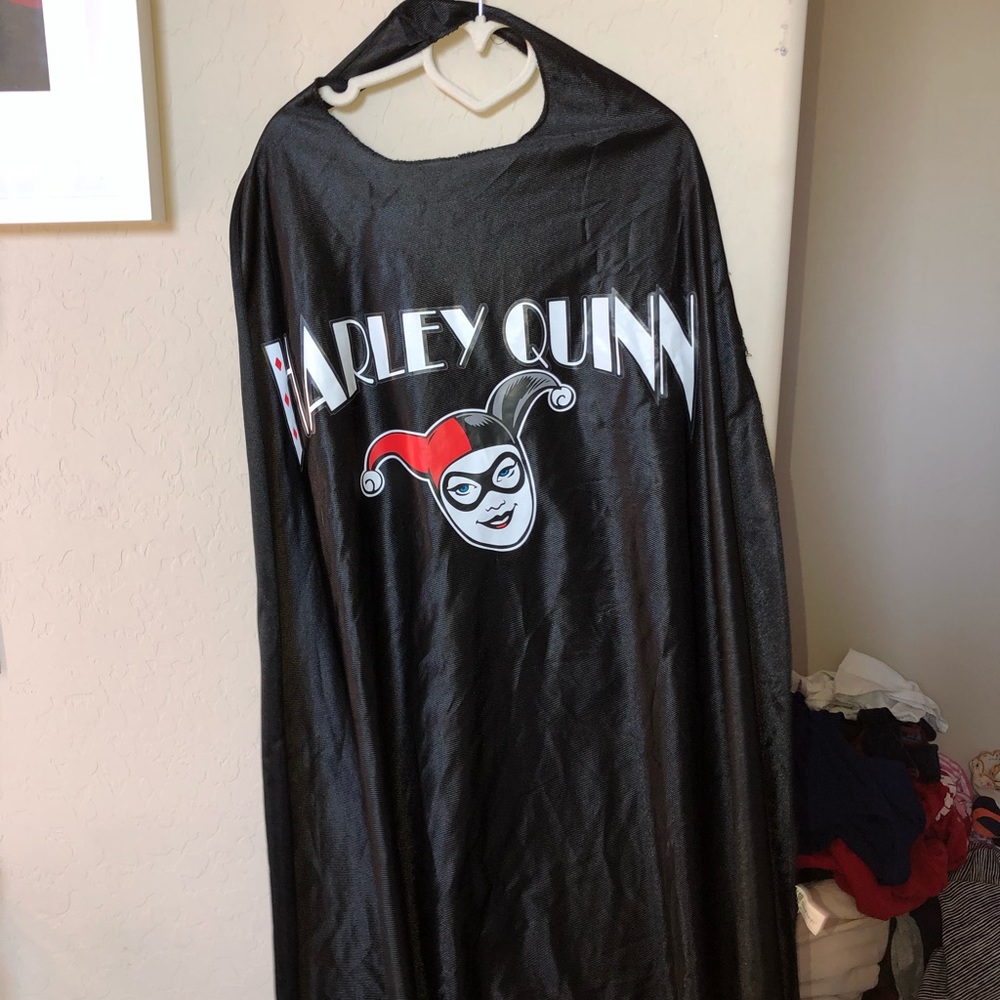 harley quinn cape